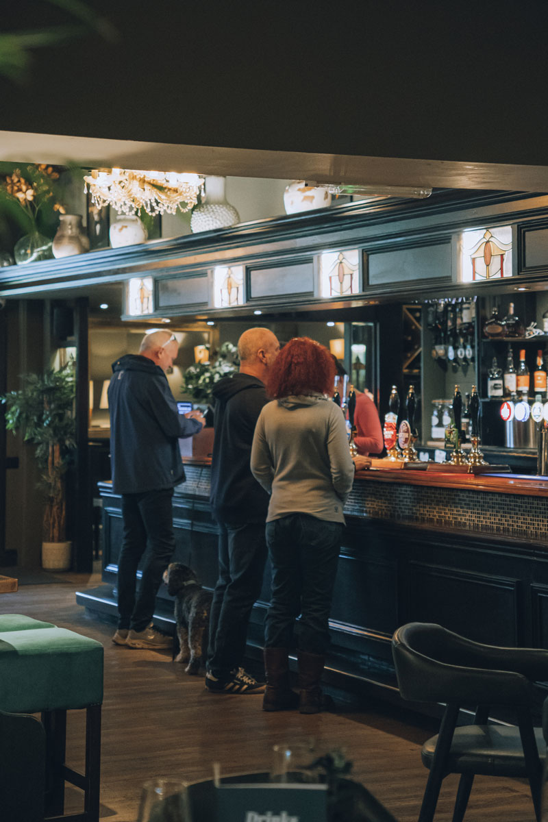 Book a Table at a Pub Torquay
